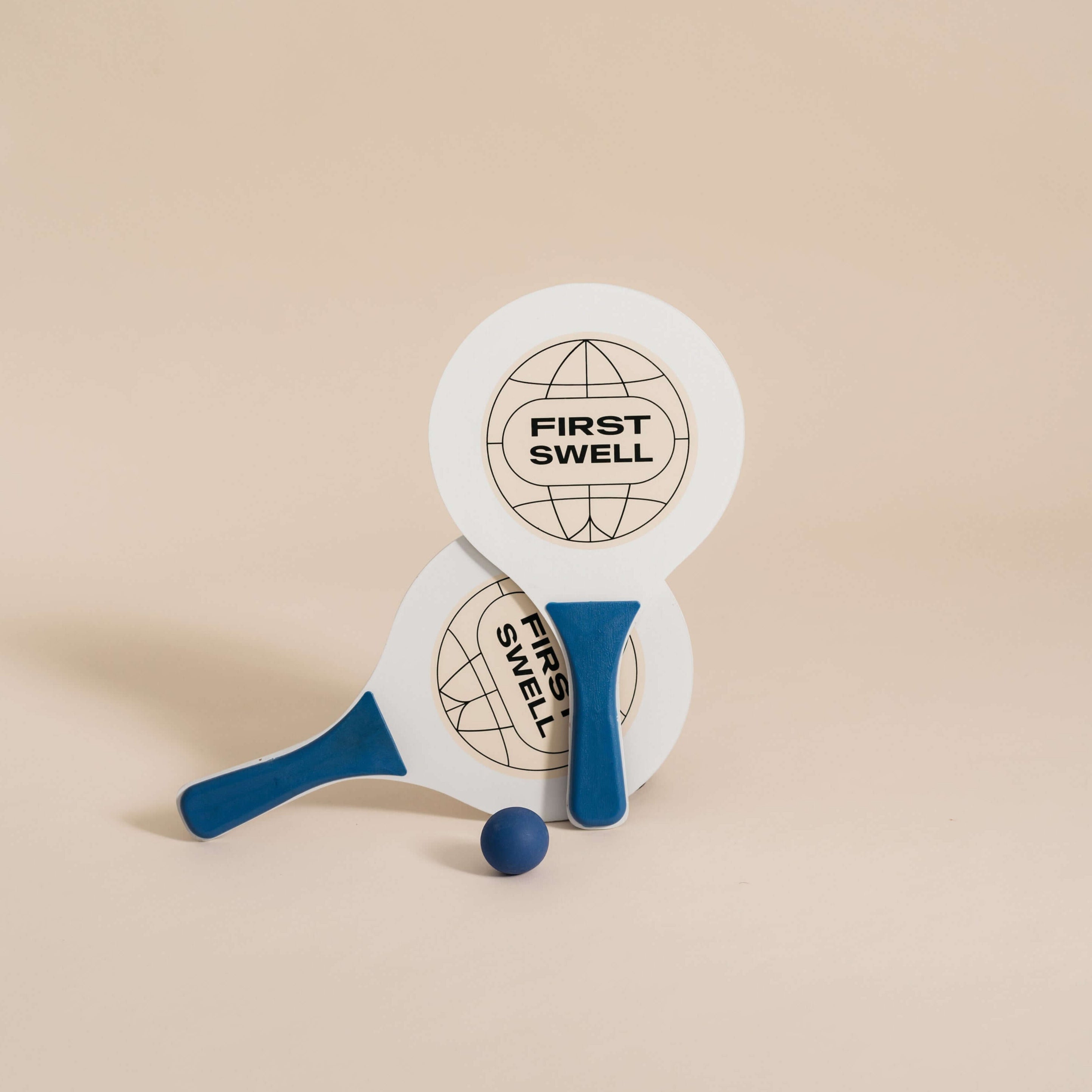 First Swell wood & pet paddles for hot summer days by the beach. Sustainable production.
