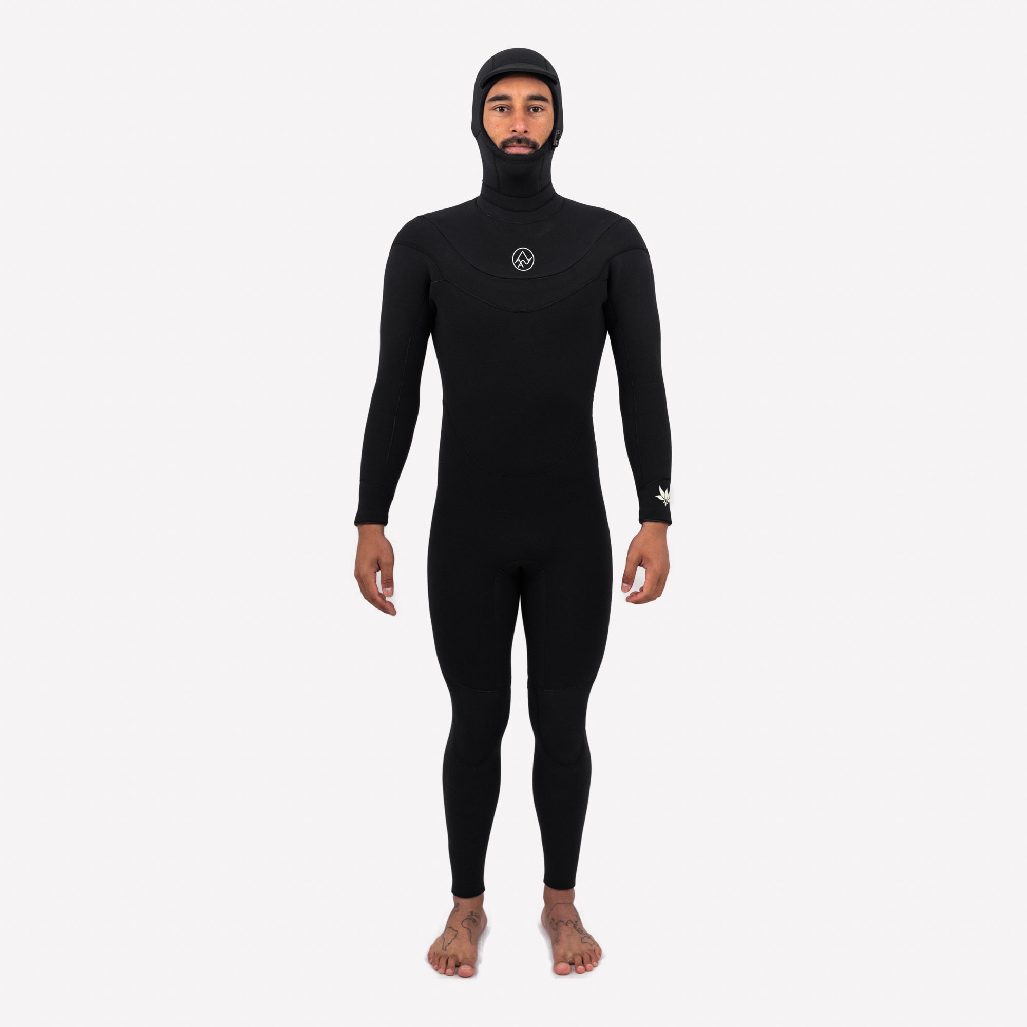 AAA x Axxe Wetsuit 5:4 hooded black FS