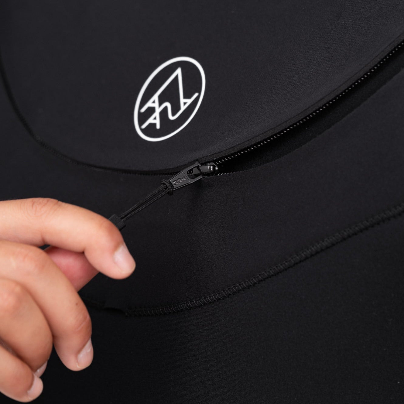 AAA x Axxe Wetsuit 5:4 hooded black FS