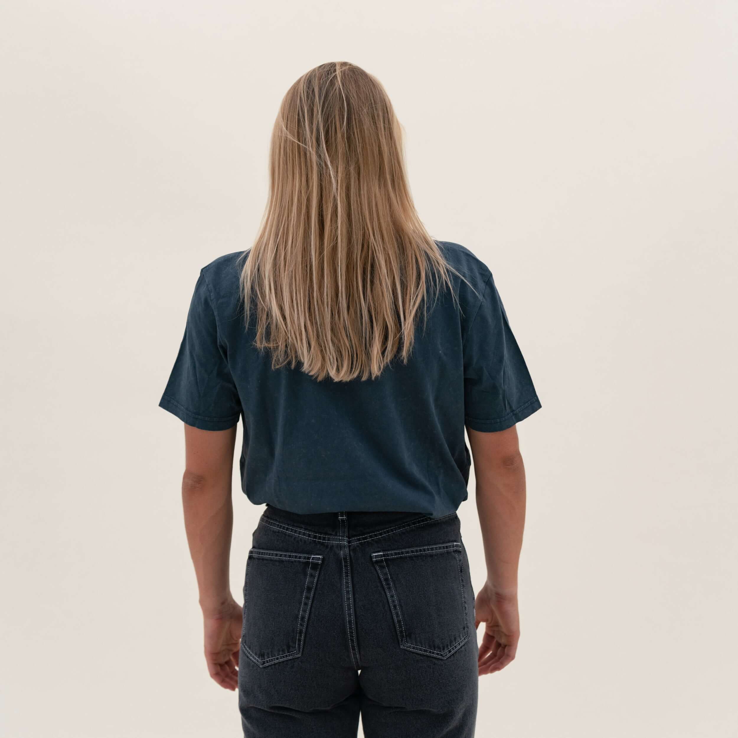 AAA ESSENTIAL TEE GREY