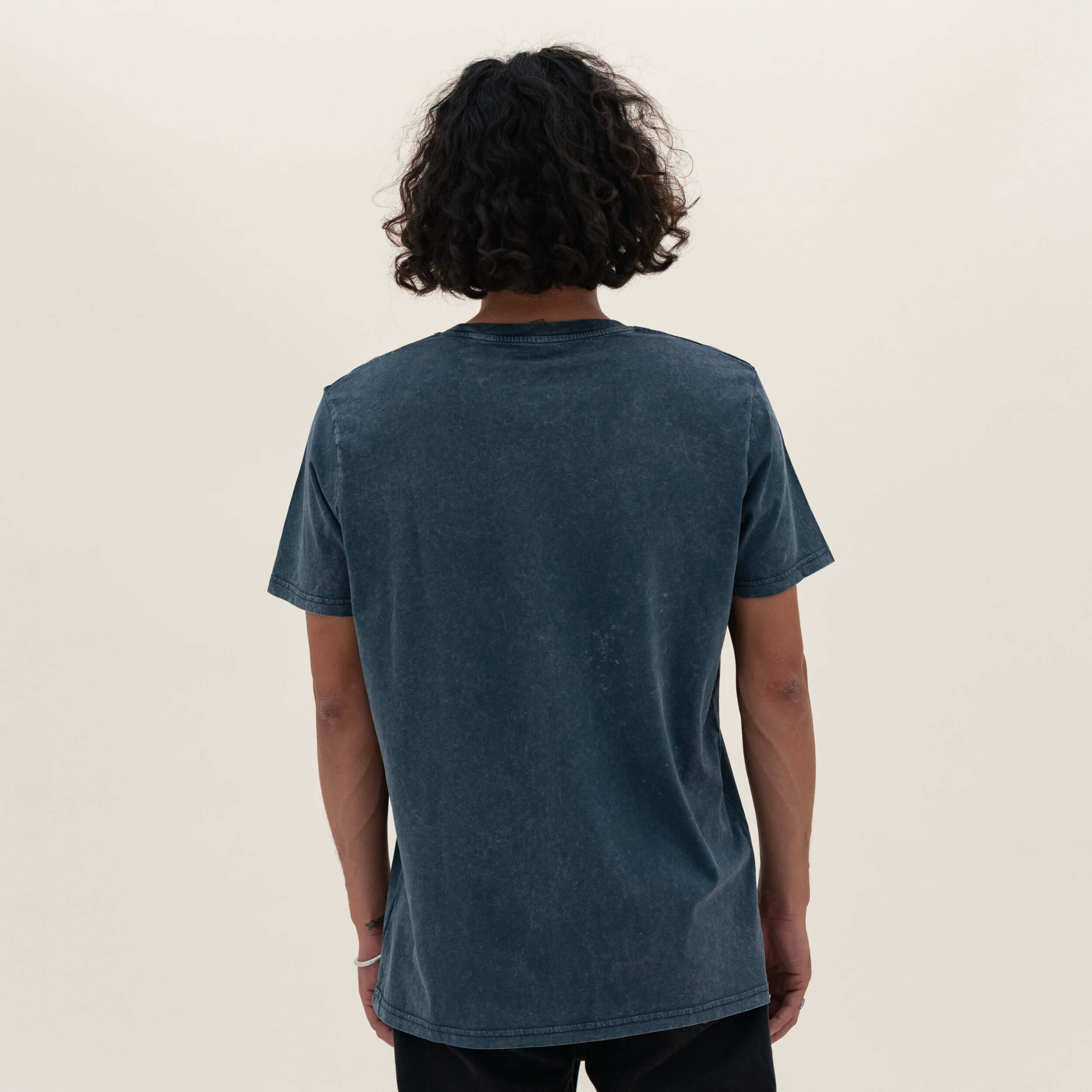 AAA ESSENTIAL TEE GREY