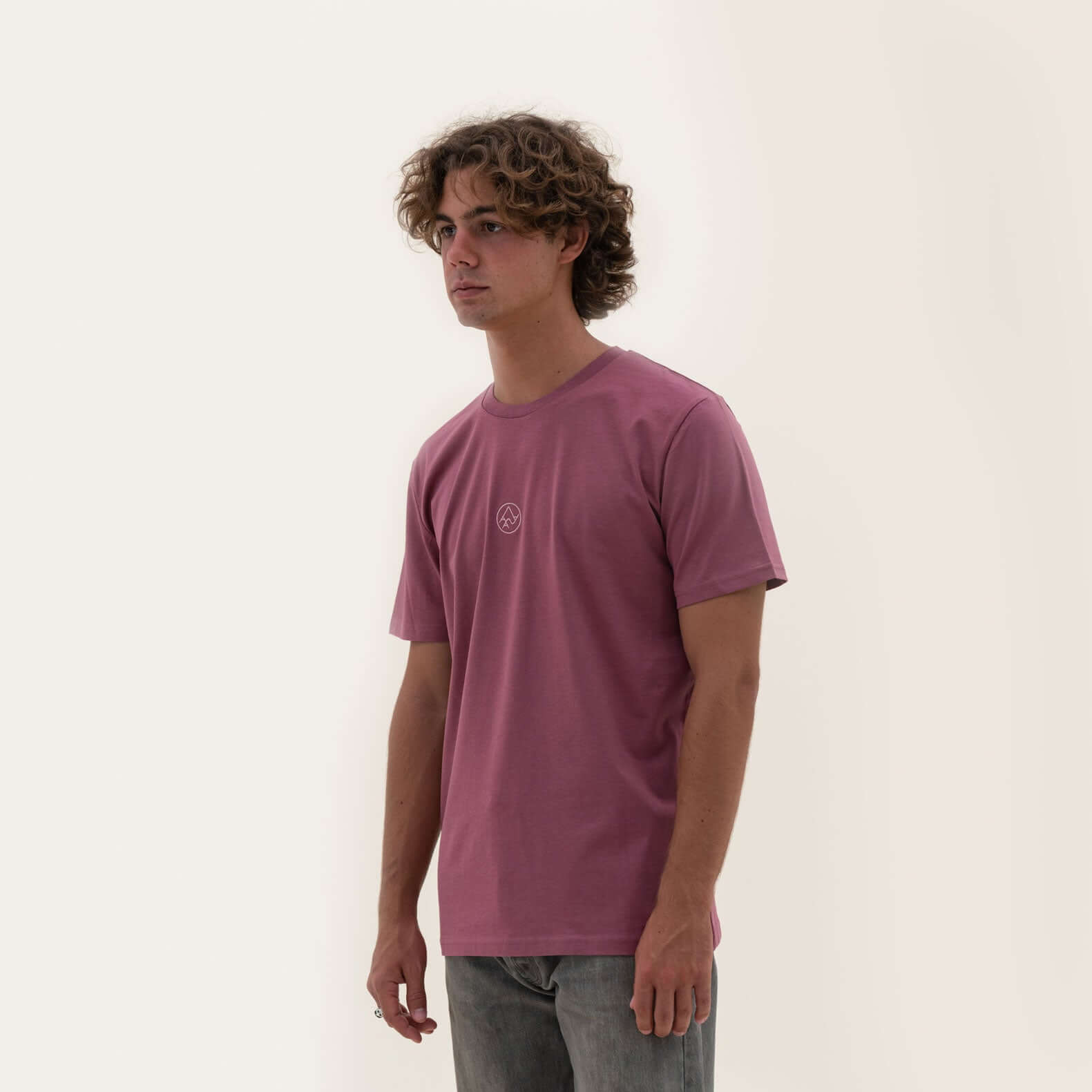 AAA ESSENTIAL TEE HIBISCUS